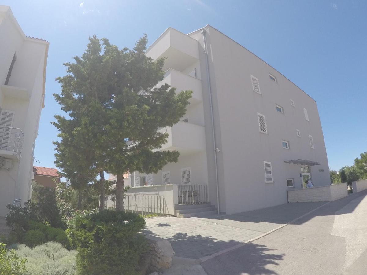 Apartment Novak Novalja