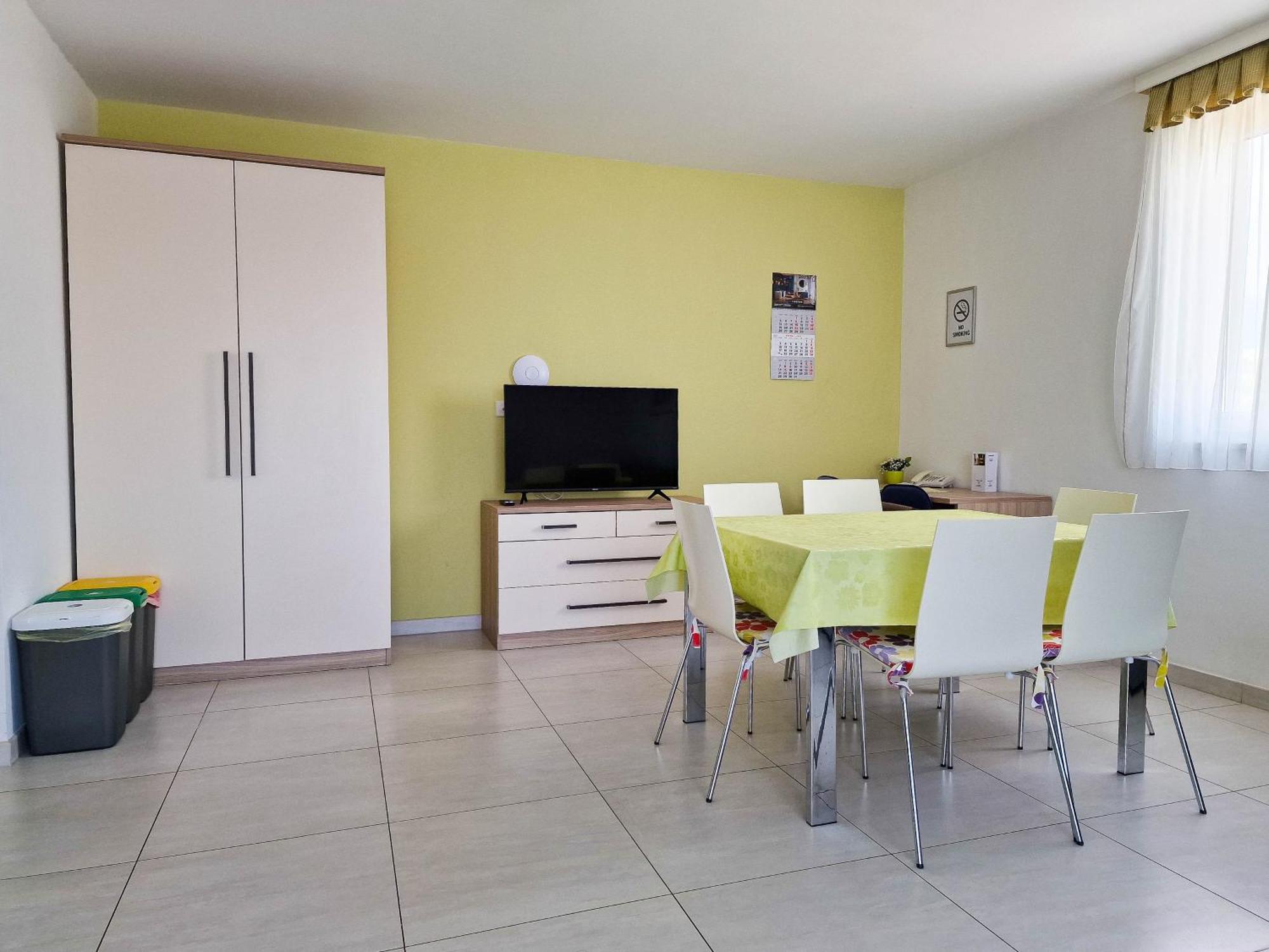 Novak Apartment *