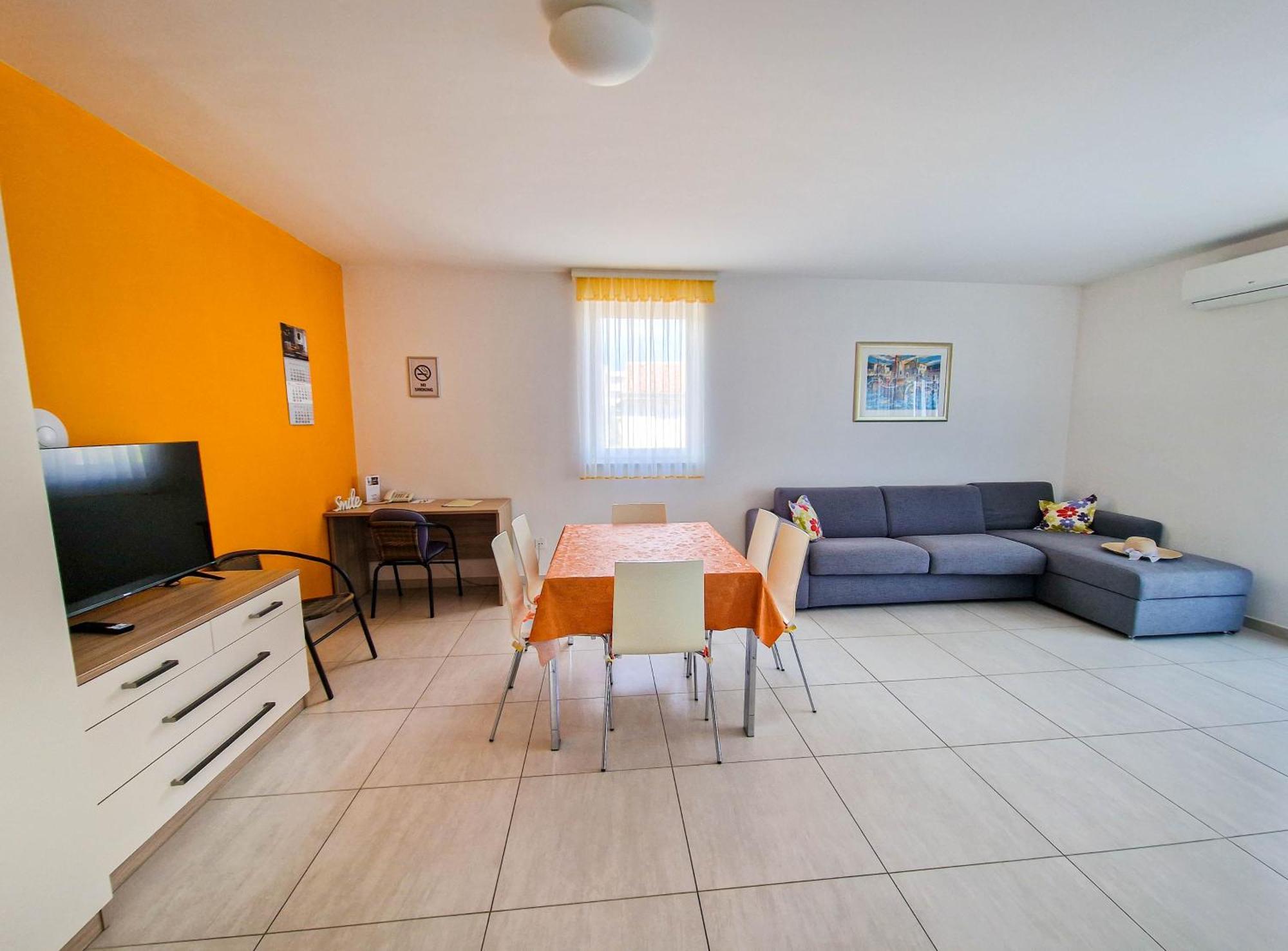 Apartment Novak Novalja